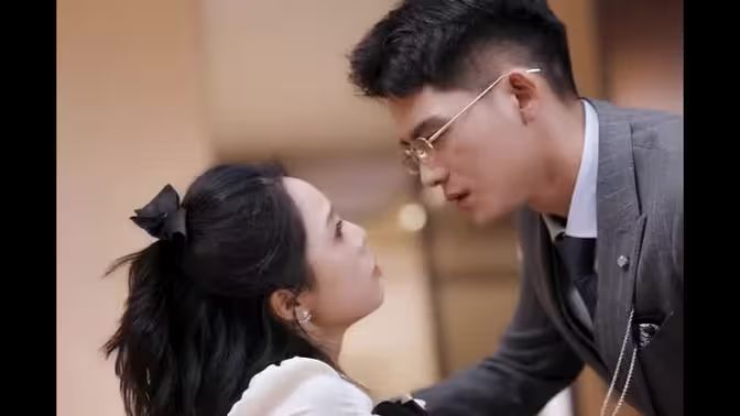 糟糕，穿成虐文女主了