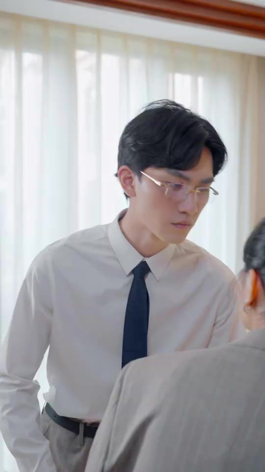 相親當(dāng)天和豪門霸總閃婚了