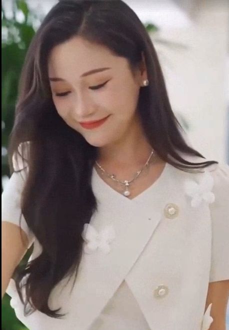 先婚后愛穆總的神秘寵妻