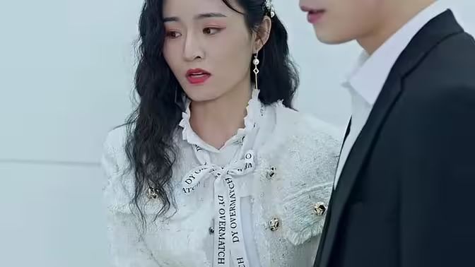 離婚后夫人她成了大佬