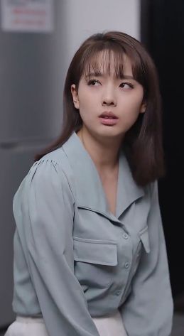 顧少;夫人已經(jīng)死了三年了
