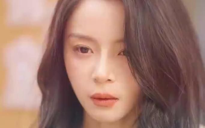 梟爺，葉小姐又來求婚了