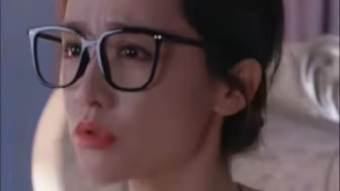 穿成女配，把高冷霸總釣成翹嘴