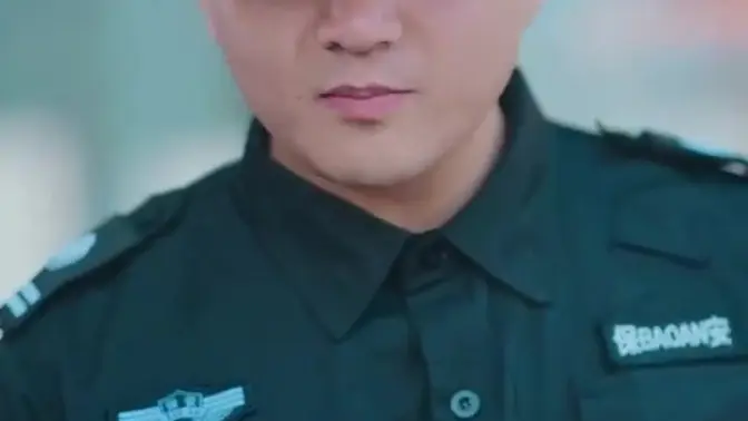 開(kāi)掛，魔幻手機(jī)直通未來(lái)