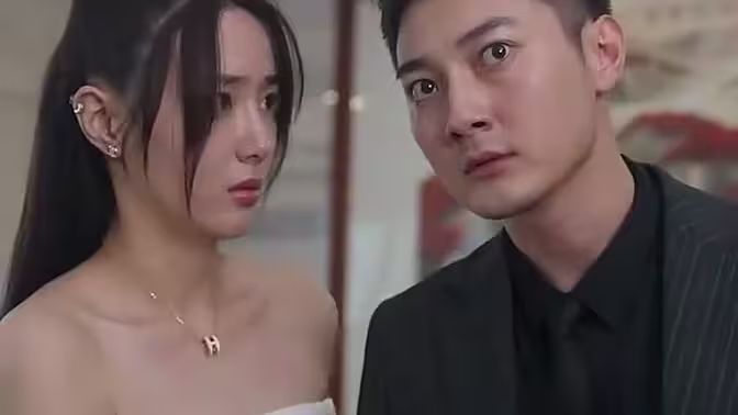 退婚后，她被財閥大佬嬌養(yǎng)了