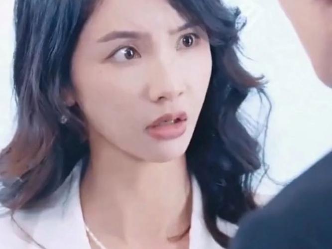 戰(zhàn)帝的冰山美女老婆