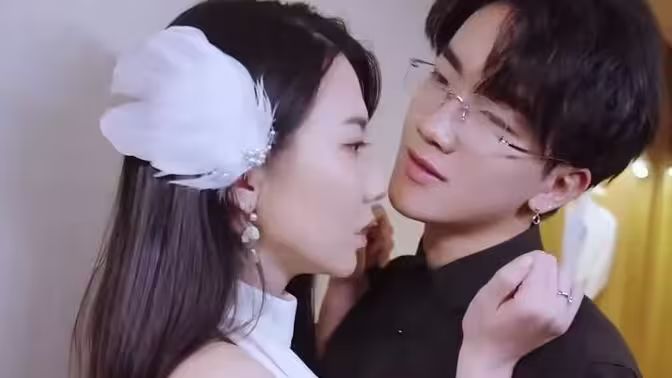 熱辣滾燙之丑女無(wú)敵